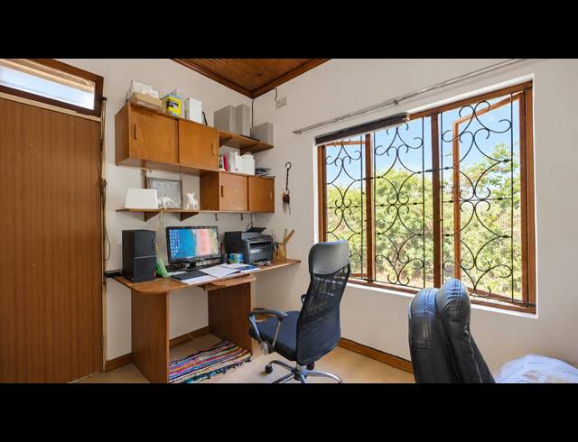 3 BEDROOM HOUSE FOR SALE IN CRESTHOLME